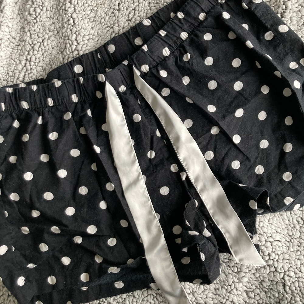 Old Navy black and white polka dot pajama shorts